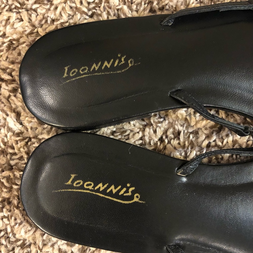Beautiful Black Leather Flip Flops with Rhinestones - Picture 4 of 7